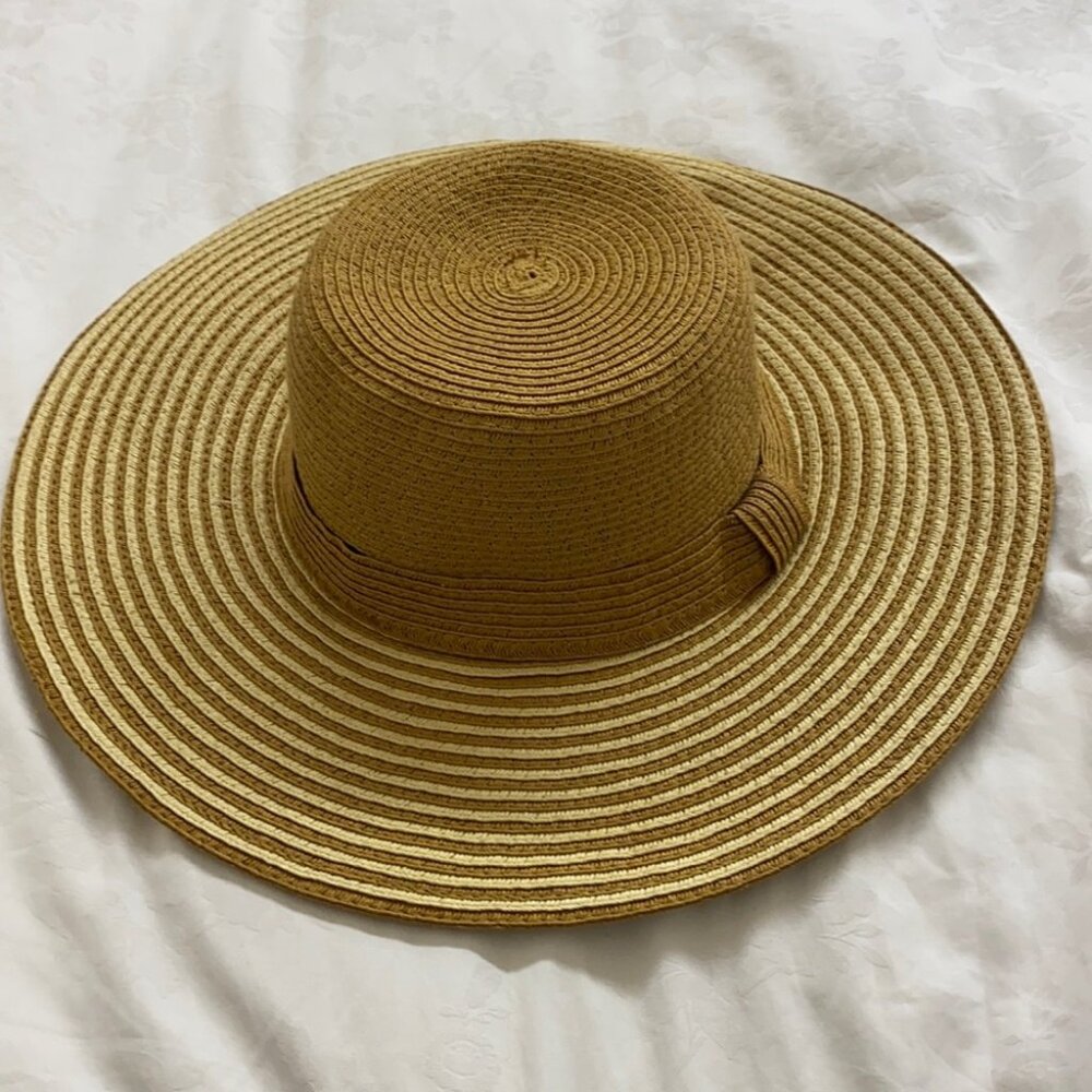 Beige and camel floppy hat